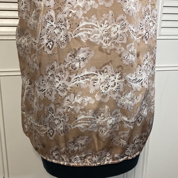 Loft Top - Picture 6 of 8